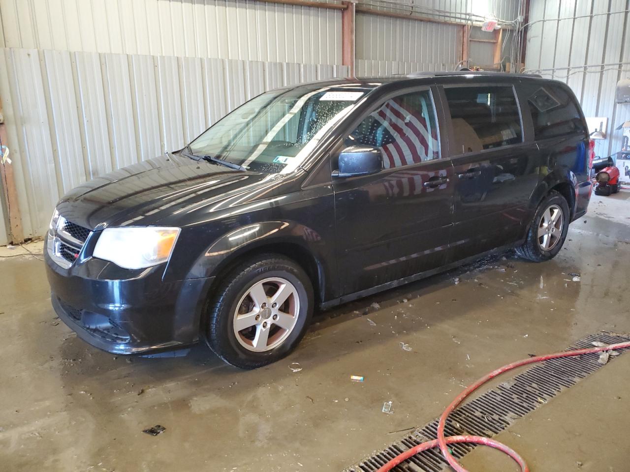 2012 Dodge Grand Caravan Sxt for Sale in West Mifflin, PA - Minor Dent/Scratches