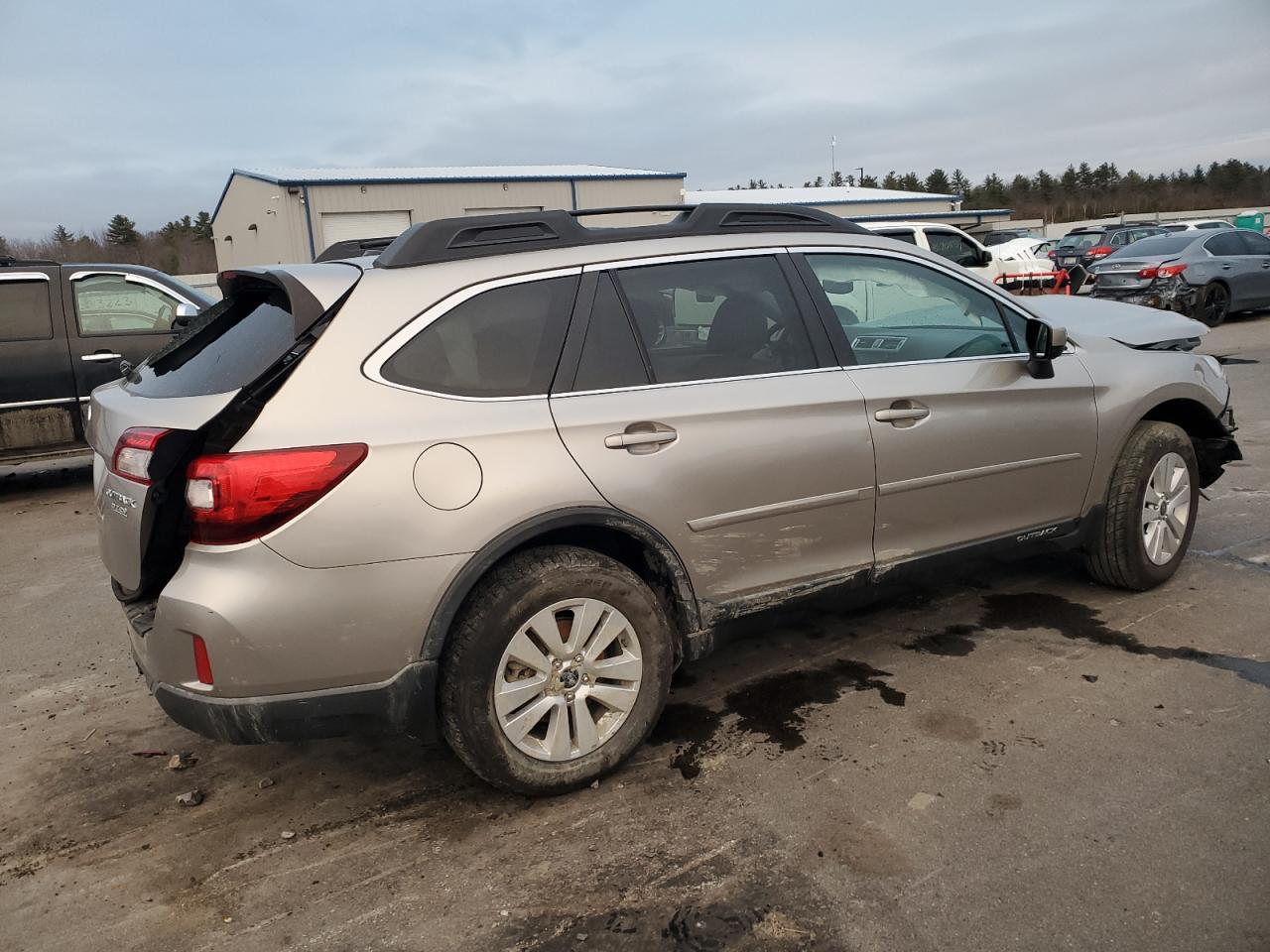 2015 Subaru Outback - Image 3