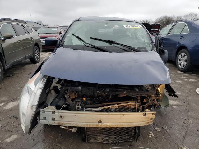  NISSAN VERSA 2019 Granatowy