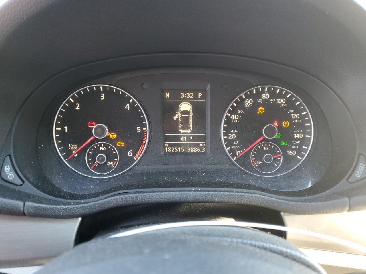 2015 Volkswagen Passat - Image 9