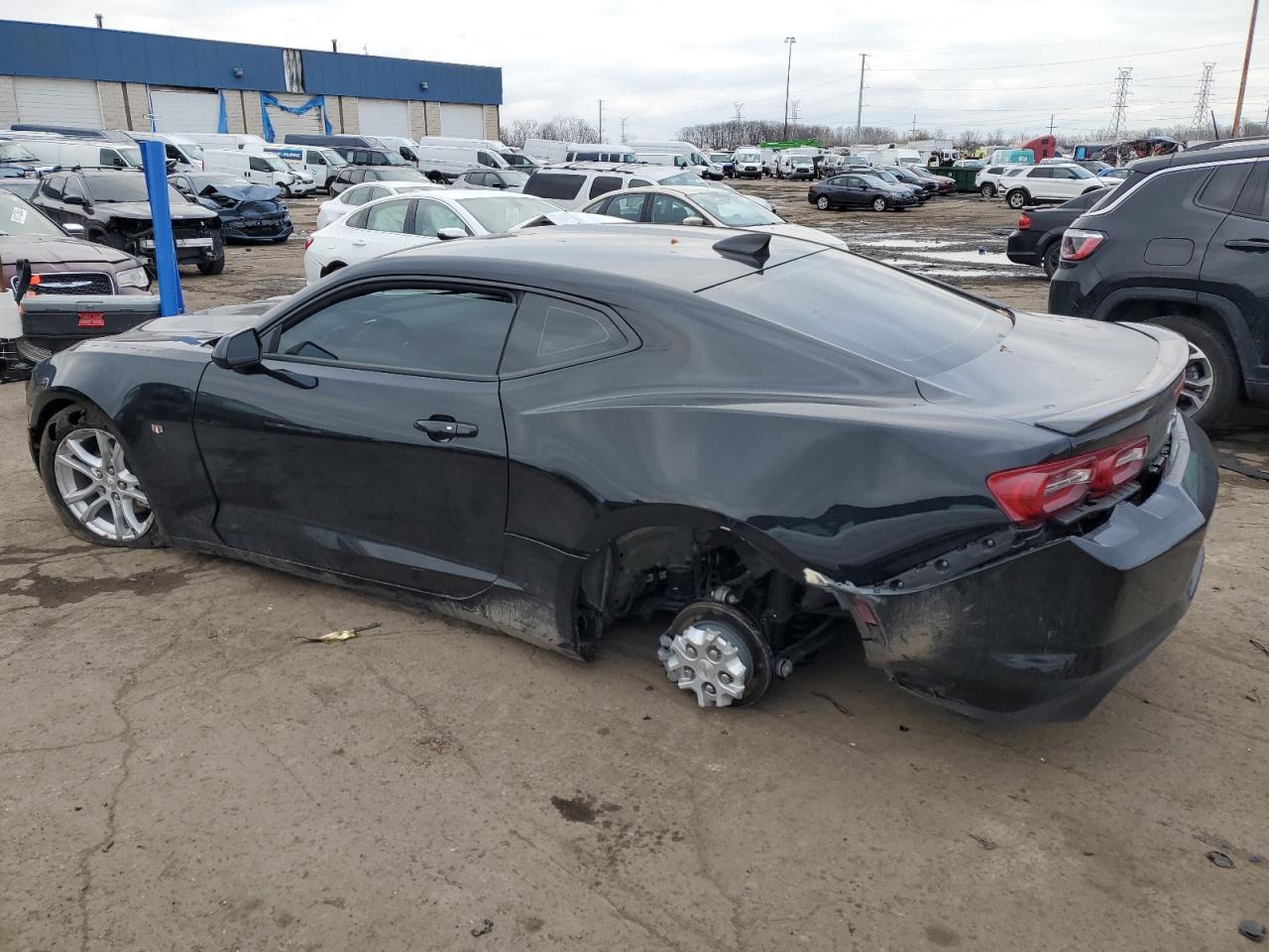 2023 Chevrolet Camaro - Image 2