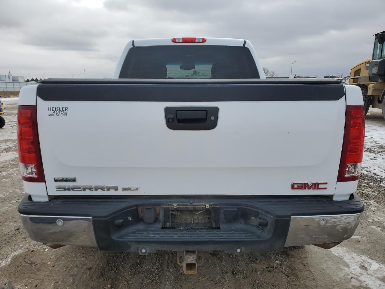 2010 GMC Sierra - Image 6