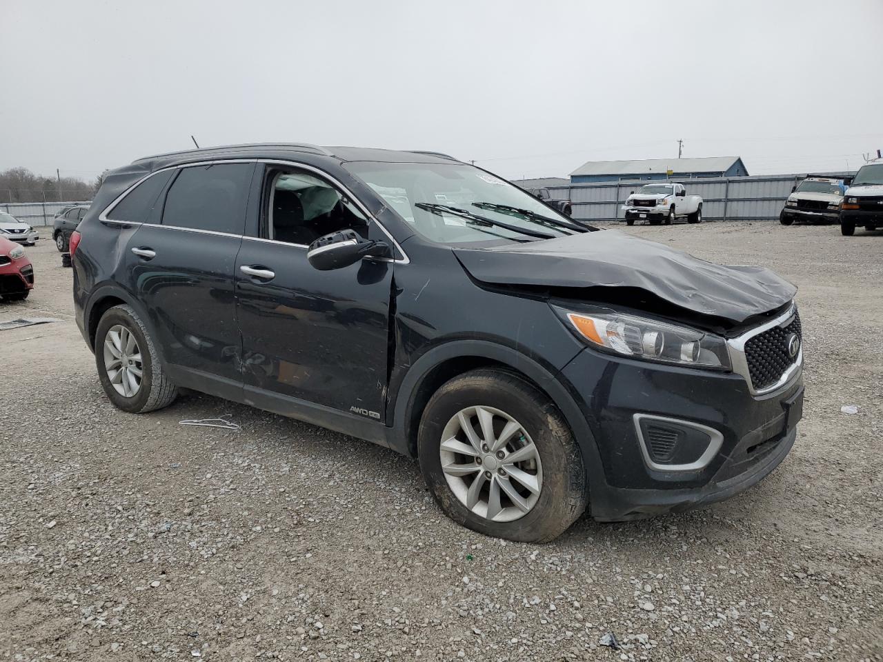2017 Kia Sorento - Image 4