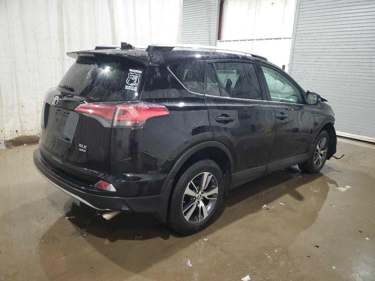 2017 Toyota RAV 4 - Image 3