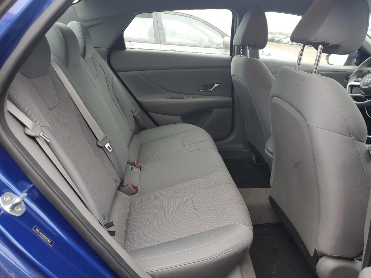 2021 Hyundai Elantra - Image 10