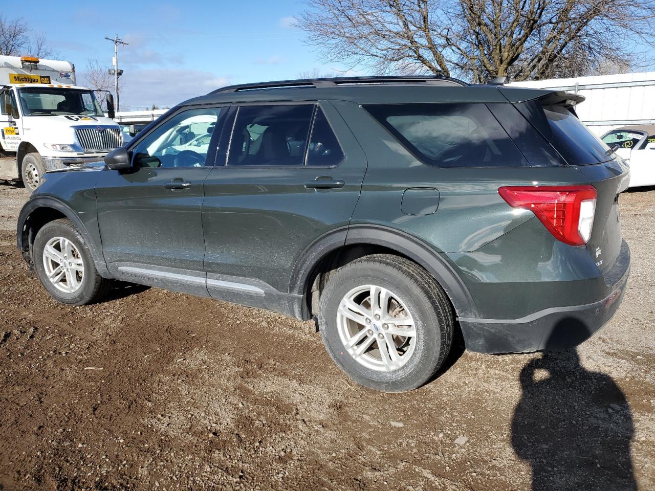 2023 Ford Explorer - Image 2