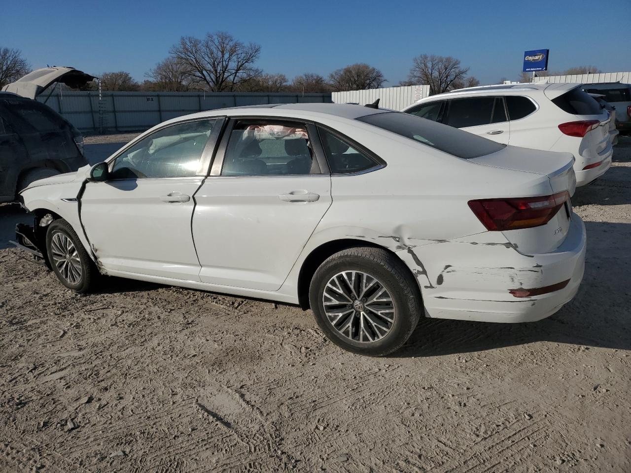 2019 Volkswagen Jetta - Image 2