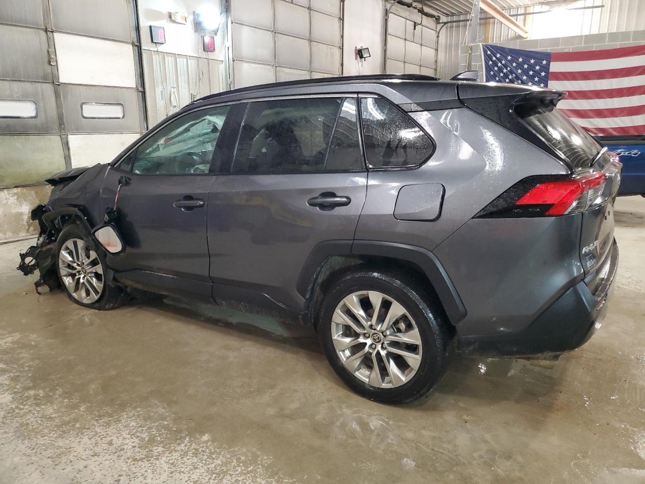 2021 Toyota RAV 4 - Image 2