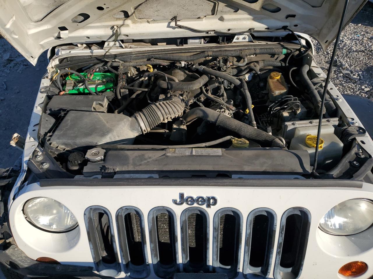 2010 Jeep Wrangler - Image 12