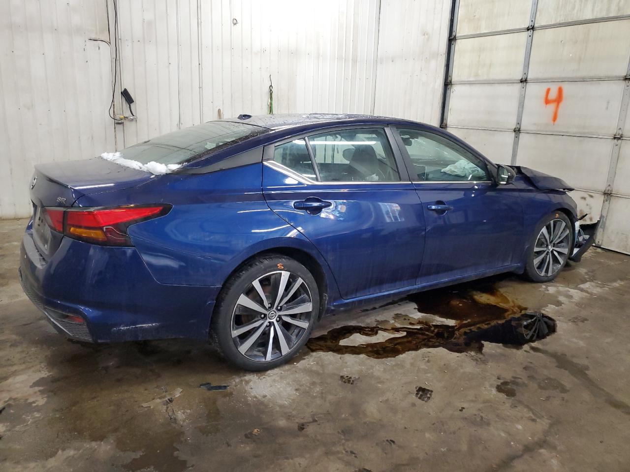 VIN 1N4BL4CV1KC138572 2019 NISSAN ALTIMA no.3