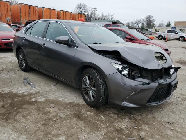  TOYOTA CAMRY 2017 Сірий