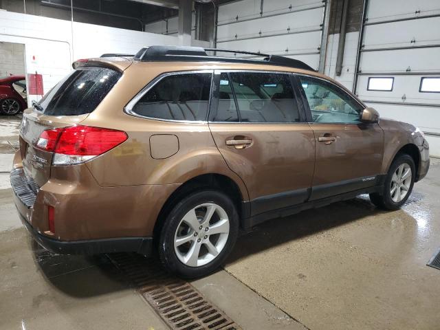  SUBARU OUTBACK 2013 Золотой