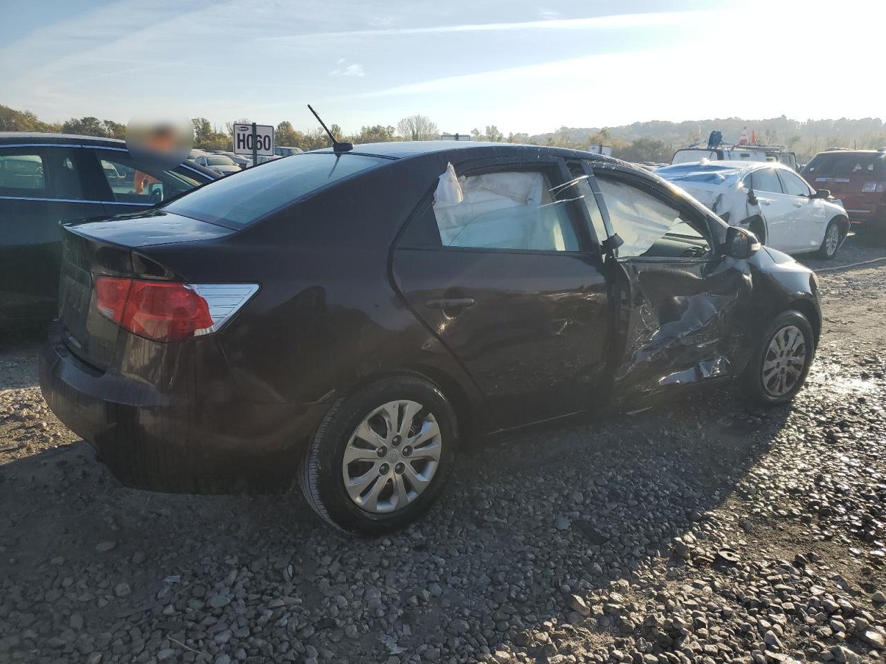 2010 Kia Forte - Image 3