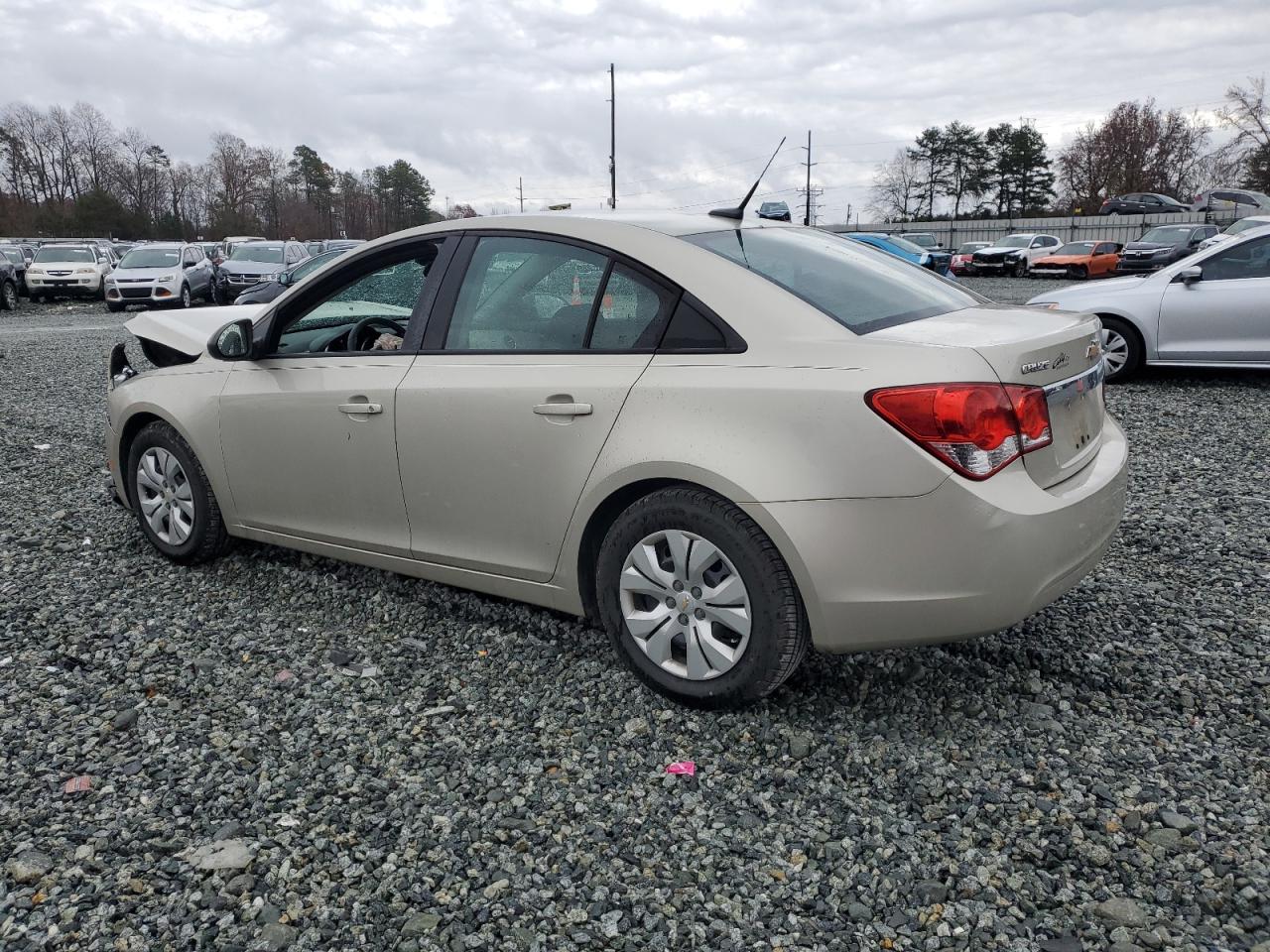 VIN 1G1PA5SH4D7275243 2013 CHEVROLET CRUZE no.2