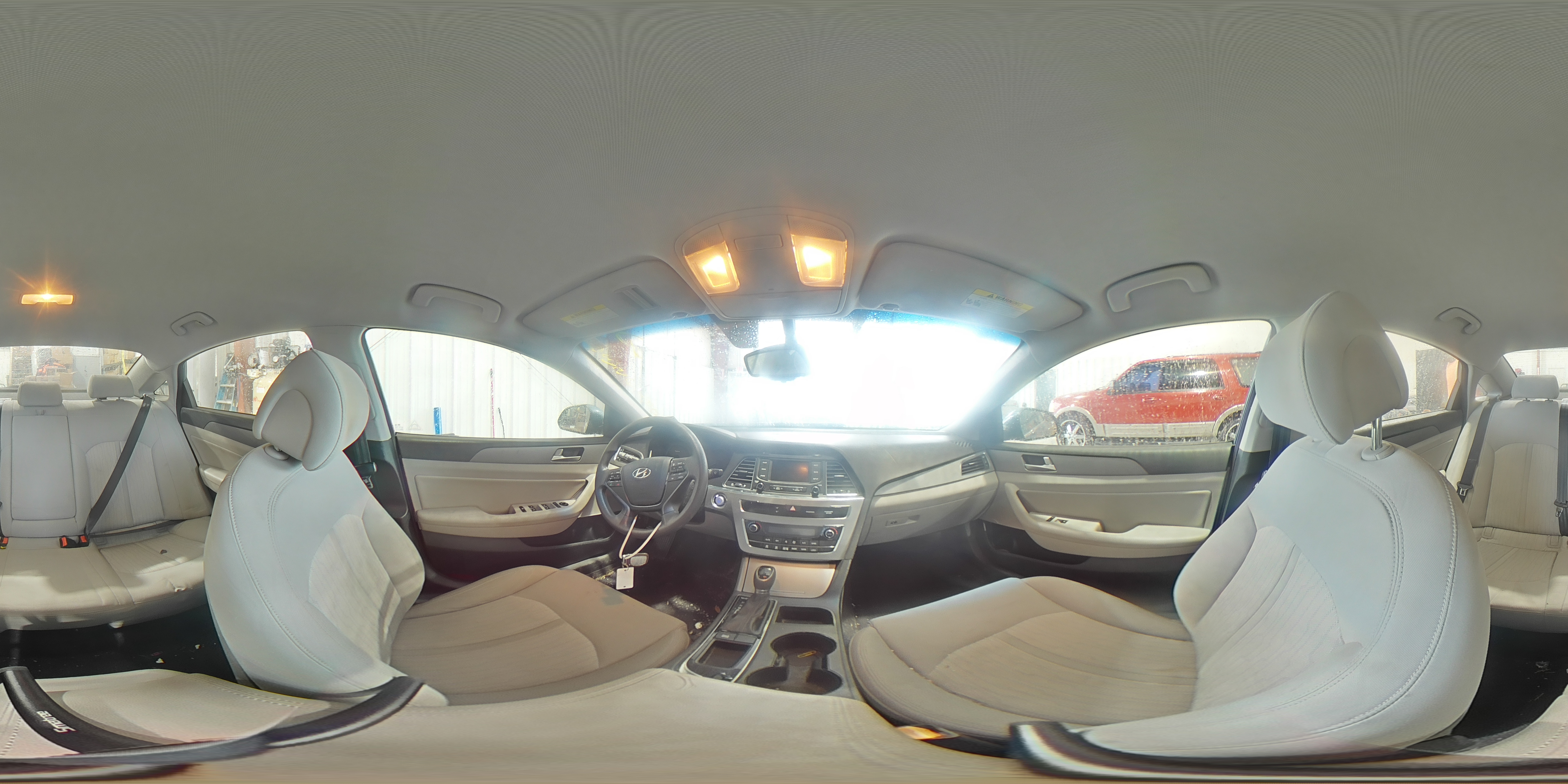 2016 Hyundai Sonata - Image 12