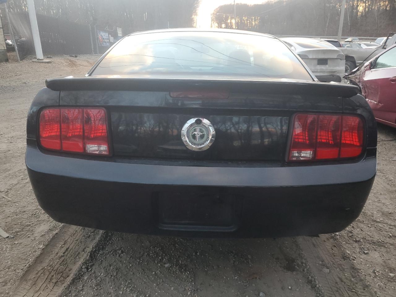 2007 Ford Mustang - Image 6