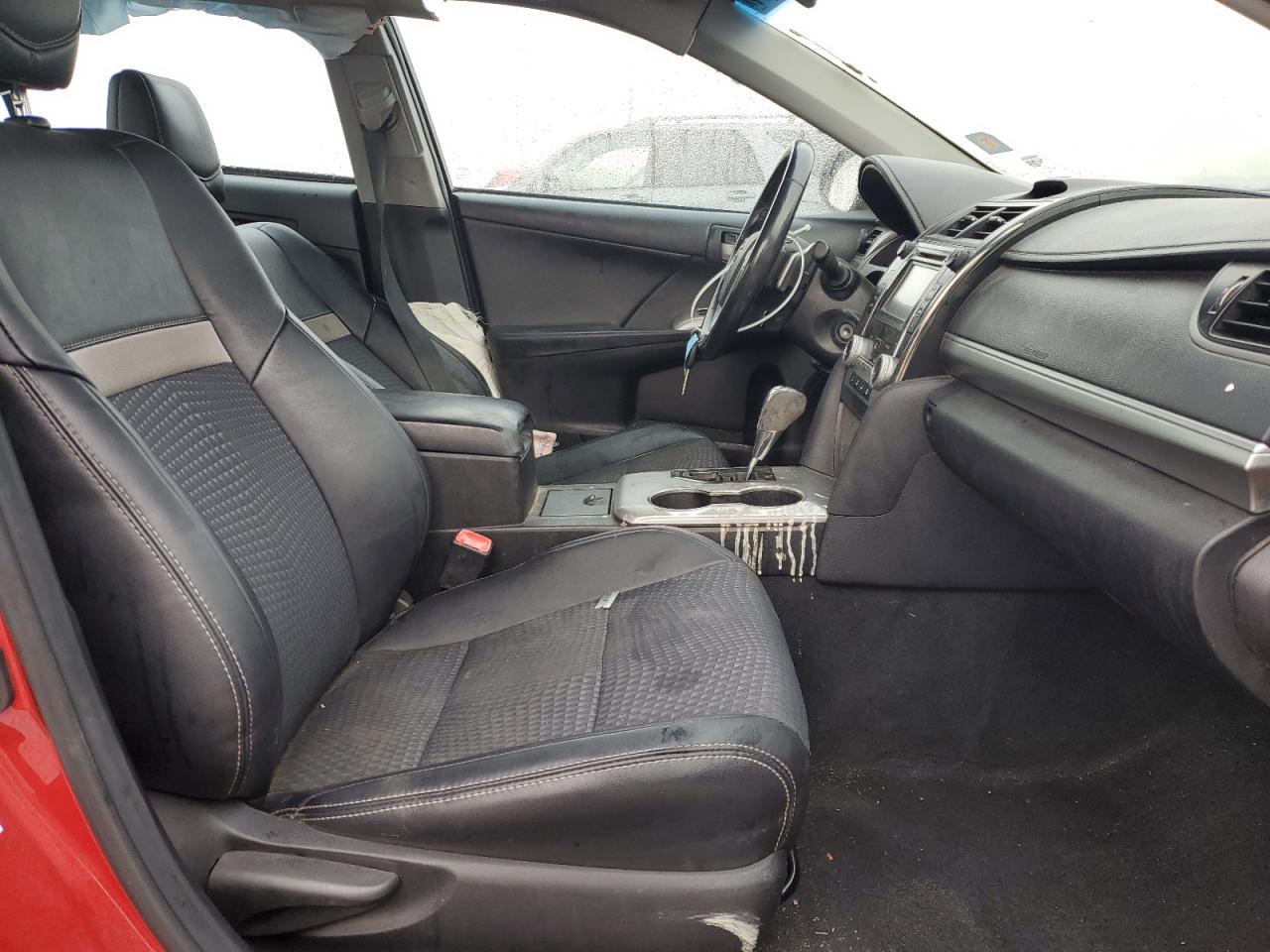 2014 Toyota Camry - Image 7