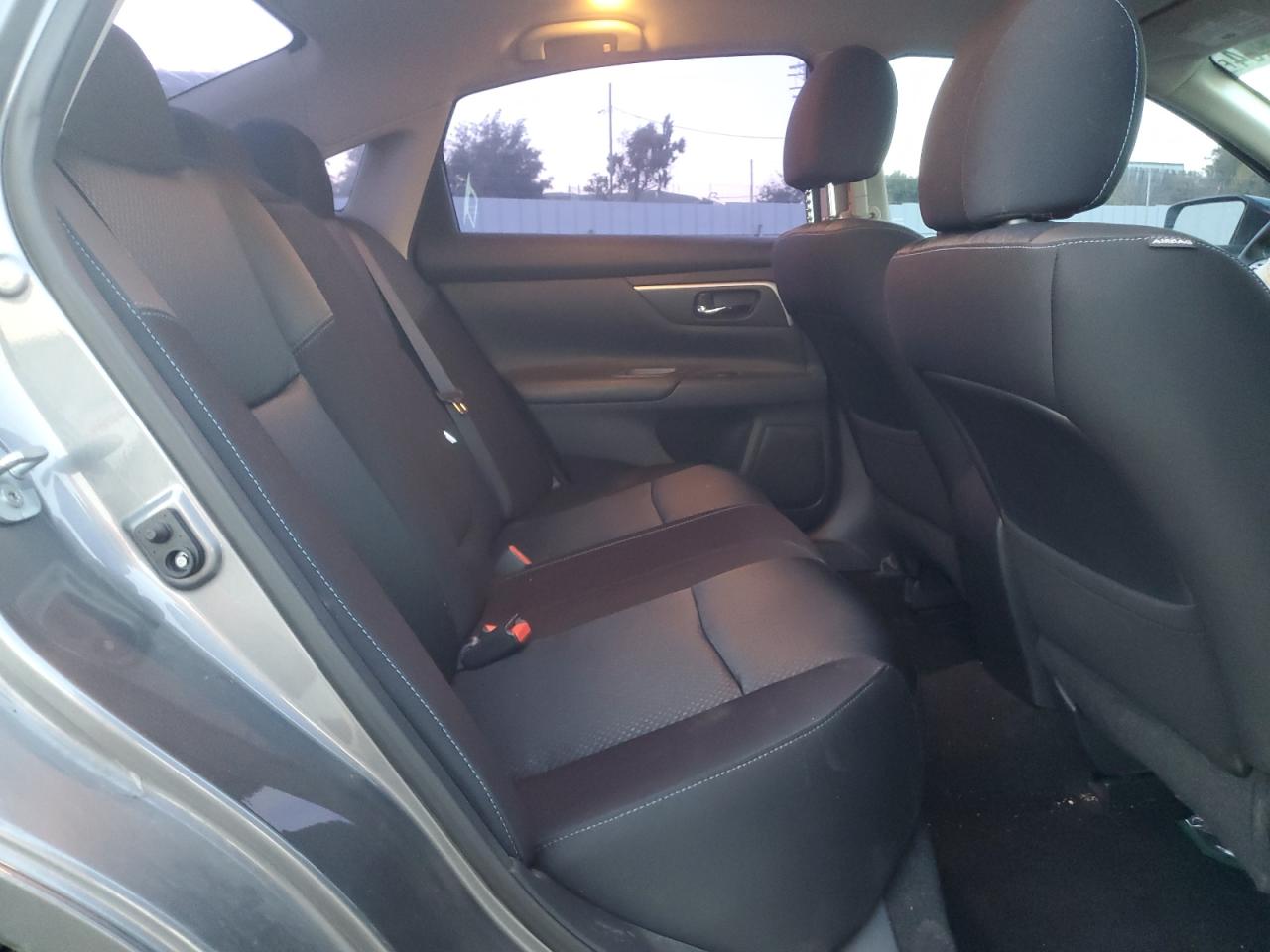 2016 Nissan Altima - Image 11