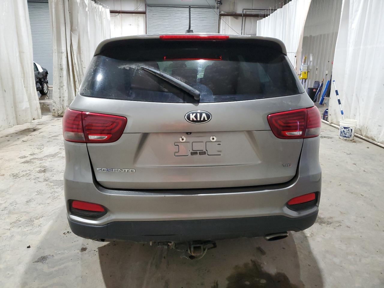 VIN 5XYPG4A56KG555978 2019 KIA SORENTO no.6