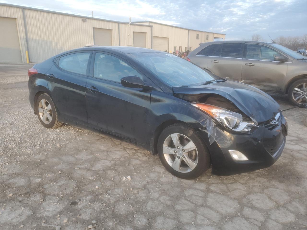 VIN KMHDH4AE9DU929724 2013 HYUNDAI ELANTRA no.4