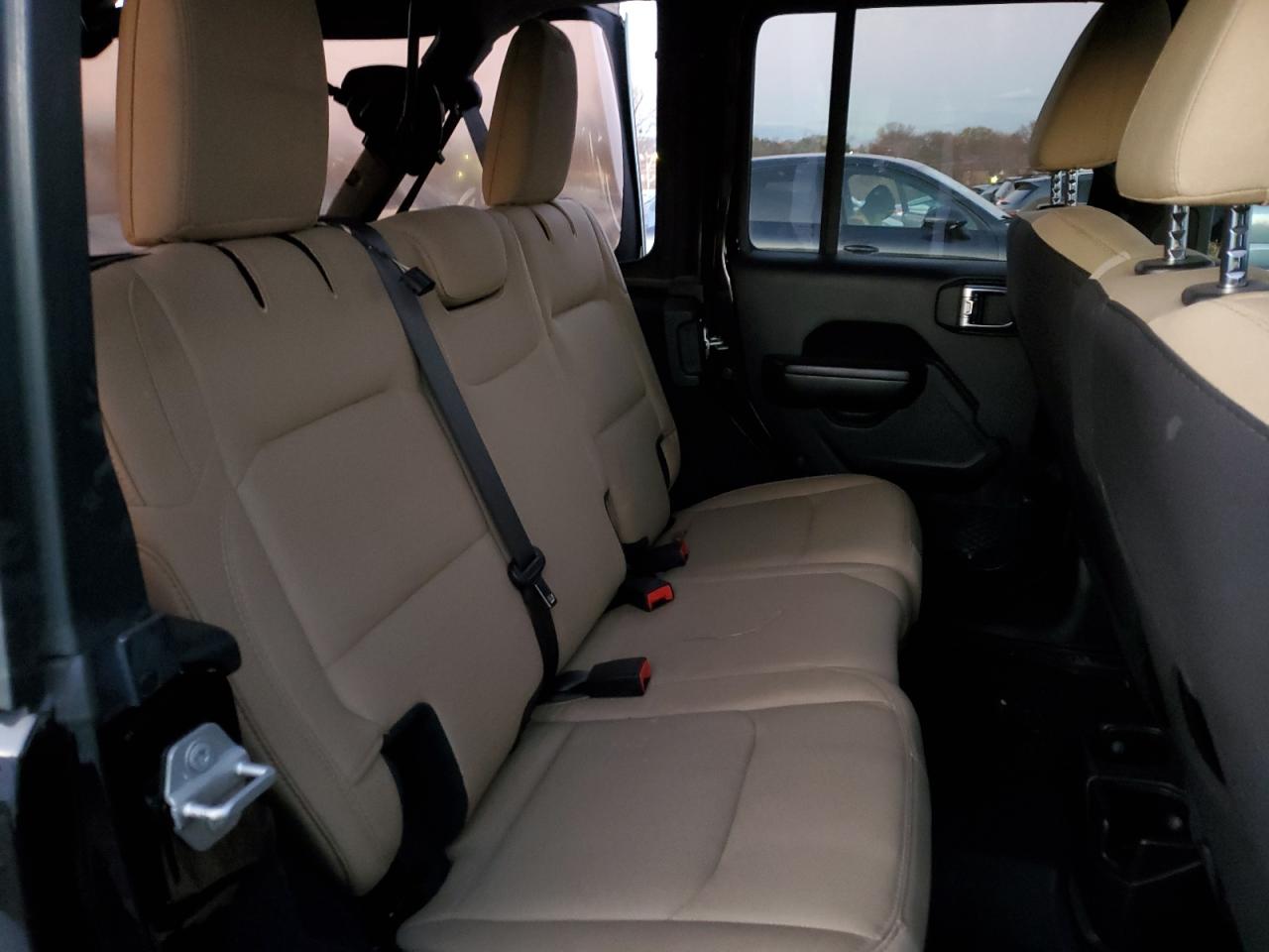 2020 Jeep Wrangler - Image 11