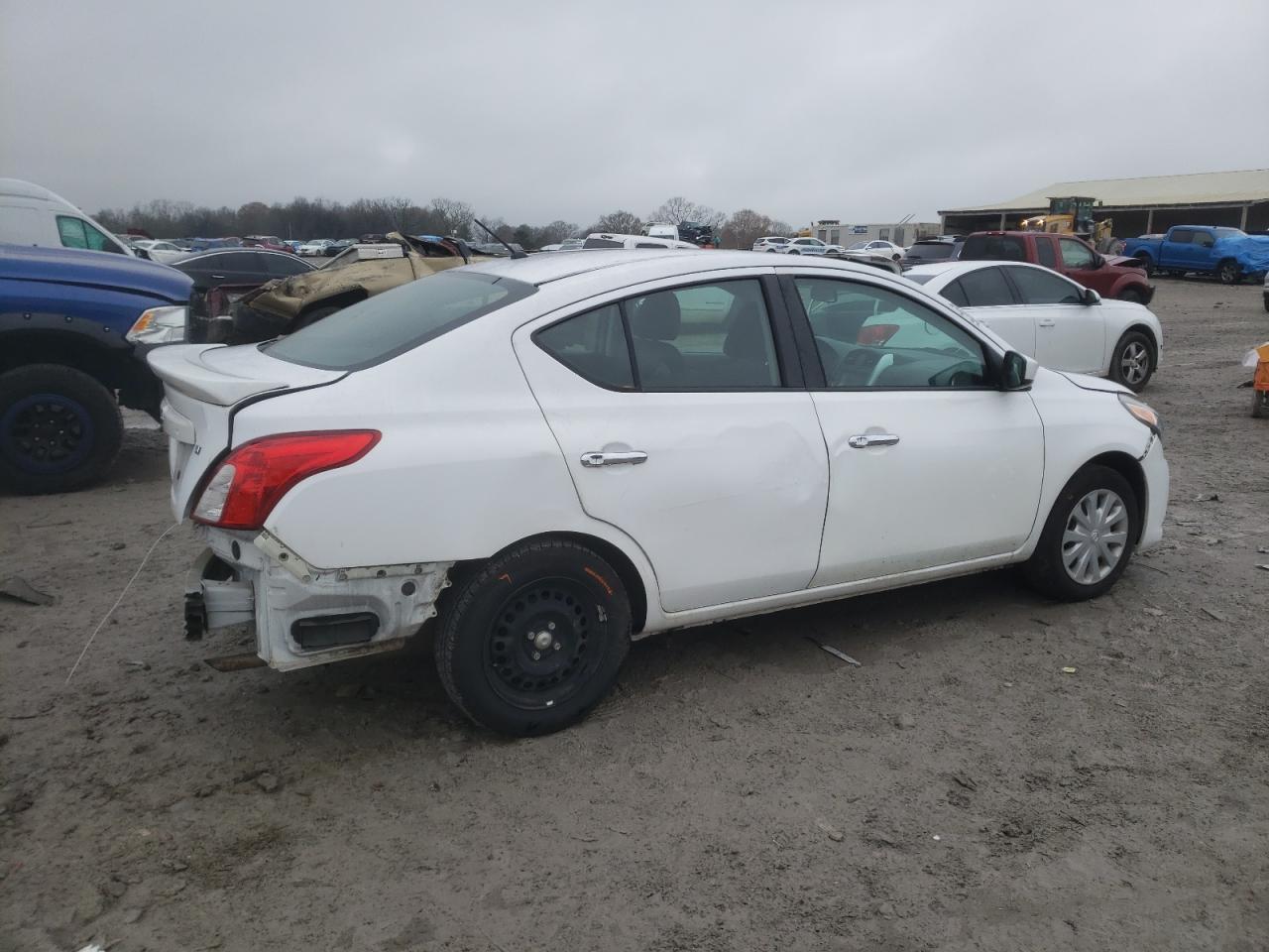 2018 Nissan Versa - Image 3