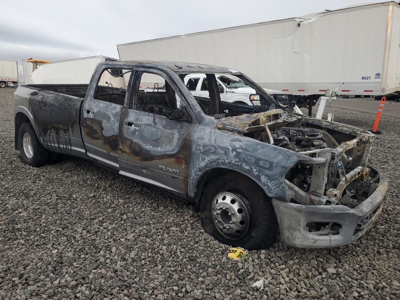 2019 RAM 3500 - Image 4