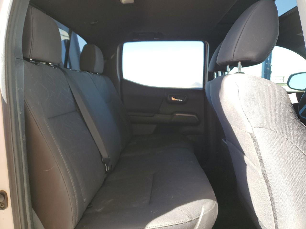 2017 Toyota Tacoma - Image 10