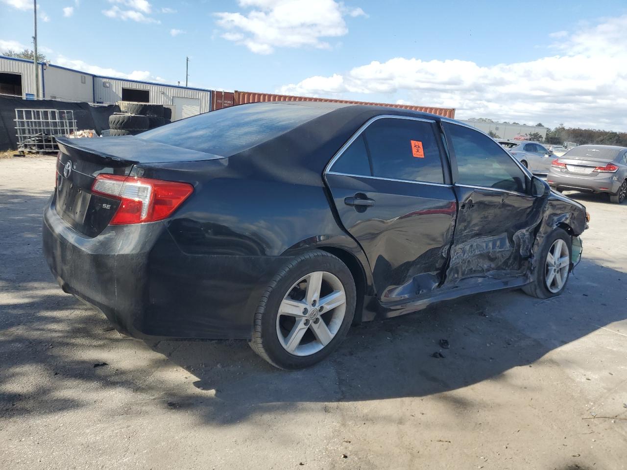 VIN 4T1BF1FK7DU212331 2013 TOYOTA CAMRY no.3