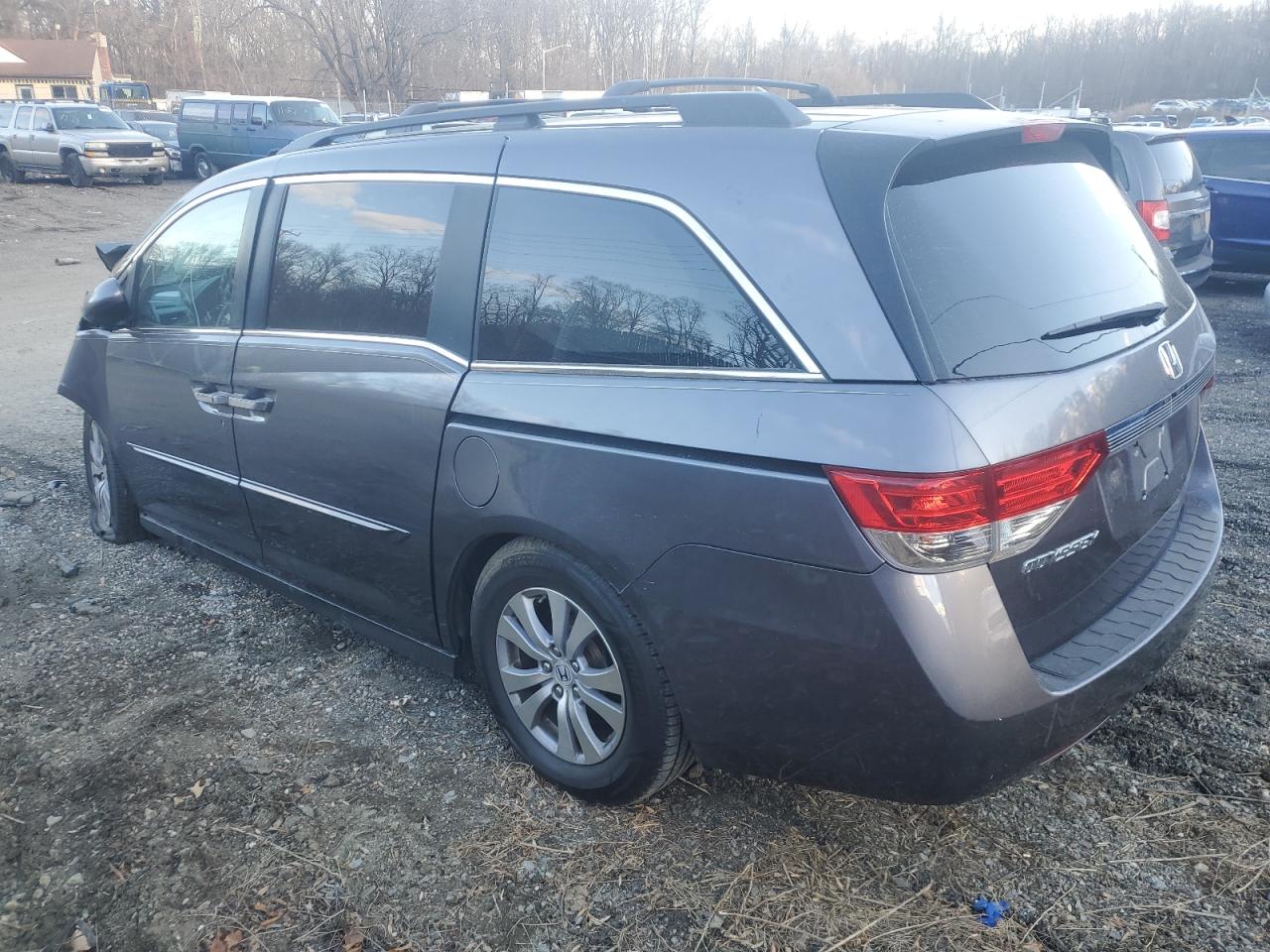 5FNRL5H42FB130889 2015 HONDA ODYSSEY - Image 2