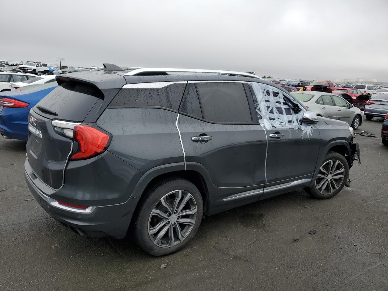 2018 GMC Terrain - Image 3