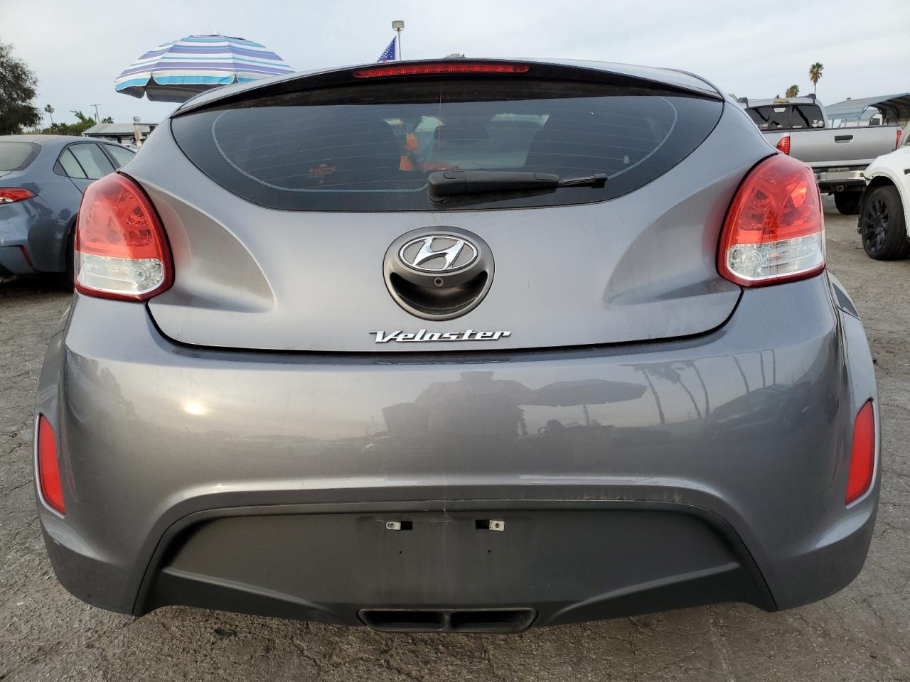 2014 Hyundai Veloster VIN: KMHTC6AD2EU217571 Lot: 84044224