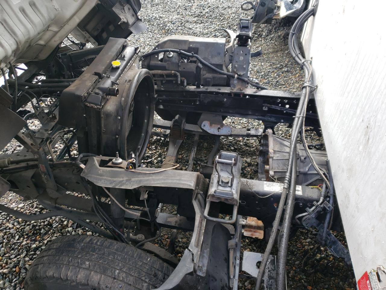 2016 Isuzu NPR - Image 11