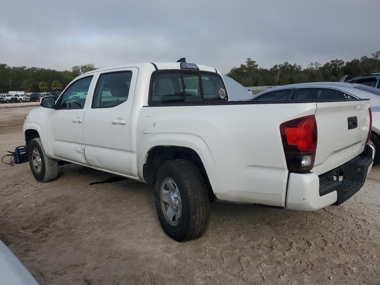 VIN 5TFAX5GN7JX120904 2018 TOYOTA TACOMA no.2