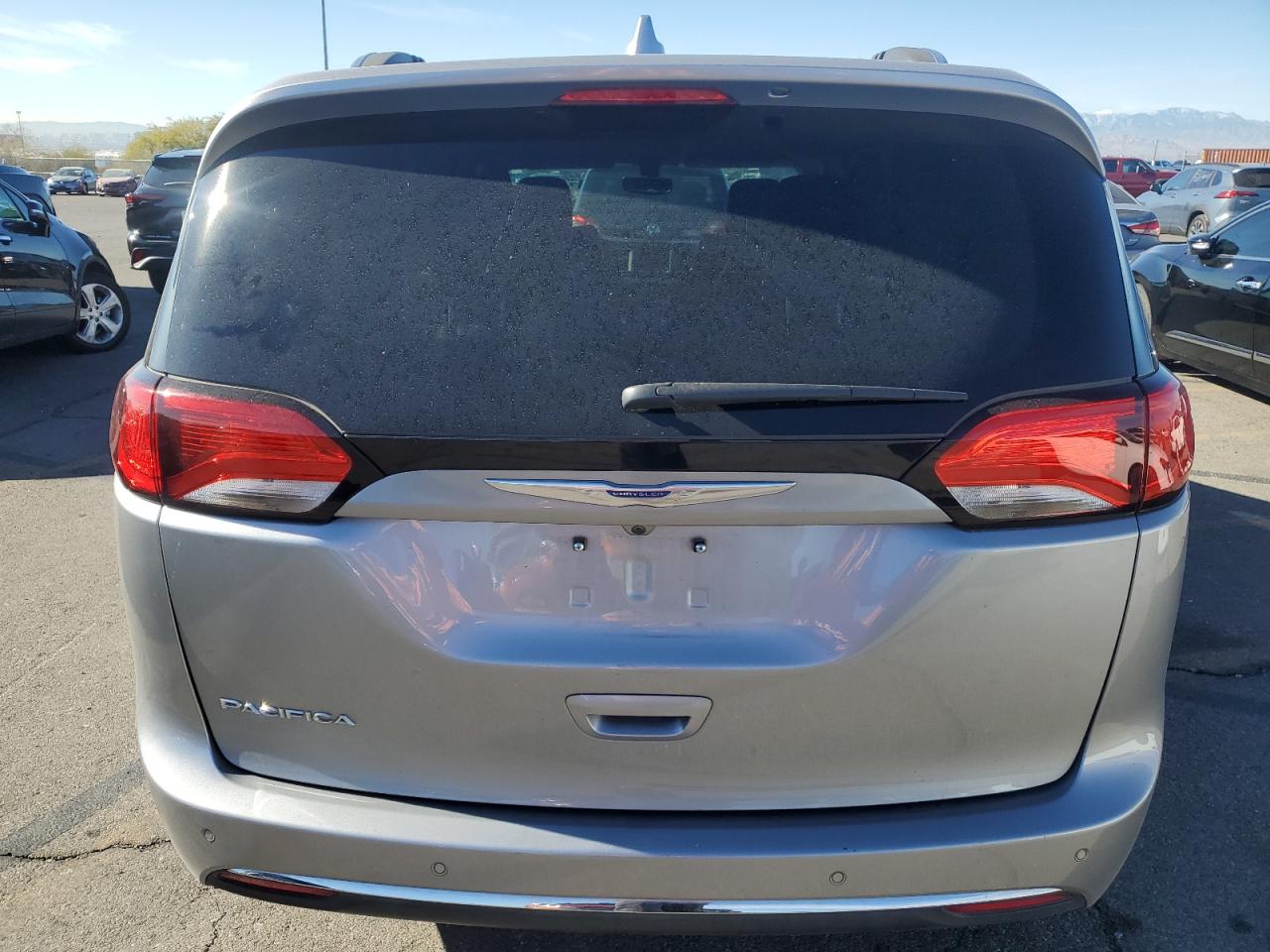2019 Chrysler Pacifica - Image 6