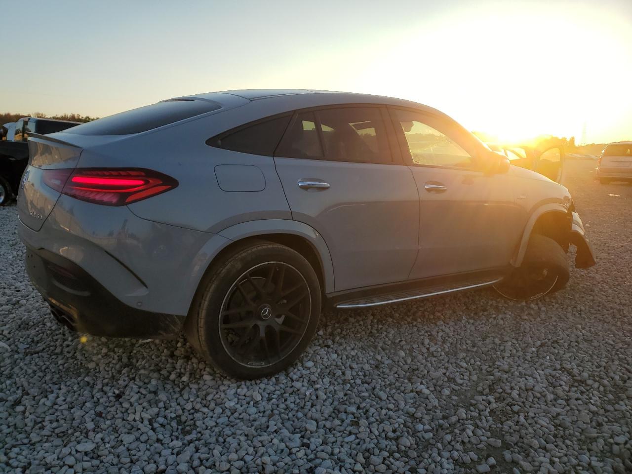 2024 Mercedes-Benz GLE - Image 3