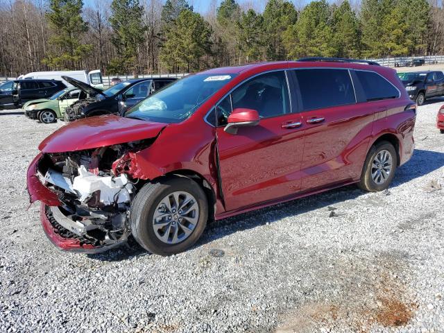 2022 Toyota Sienna Xle