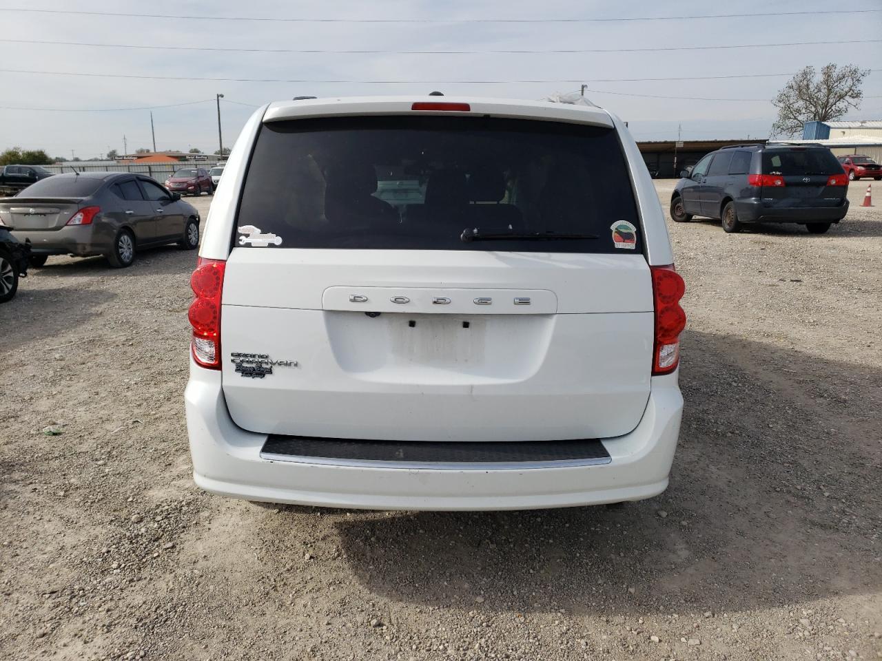 VIN 2C4RDGBG7KR781820 2019 DODGE CARAVAN no.6