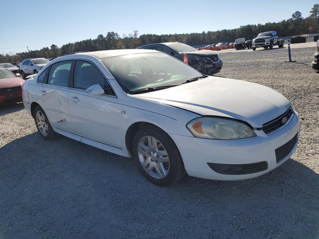 2011 Chevrolet Impala - Image 4