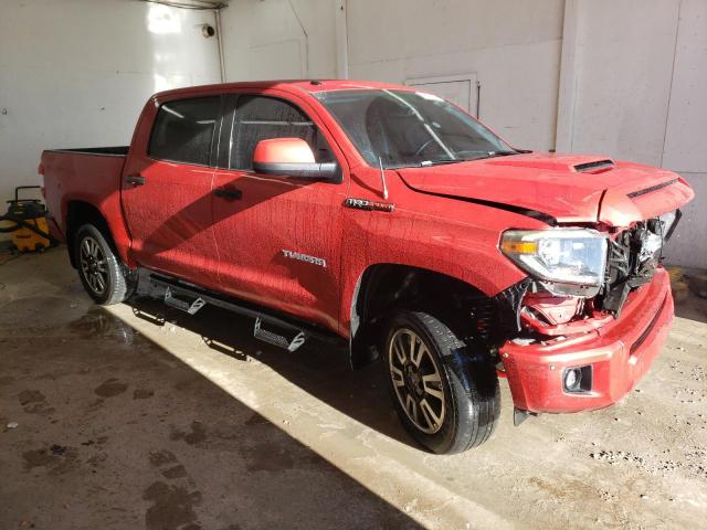  TOYOTA TUNDRA 2018 Красный