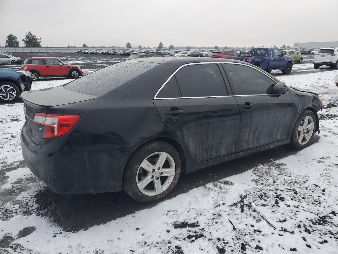 VIN 4T1BF1FK9EU305739 2014 TOYOTA CAMRY no.3