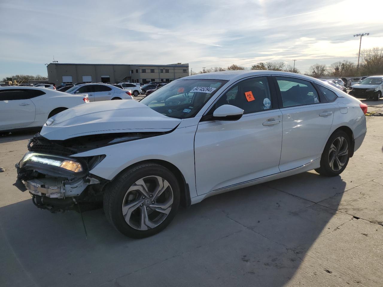 VIN 1HGCV1F46JA205608 2018 HONDA ACCORD no.1