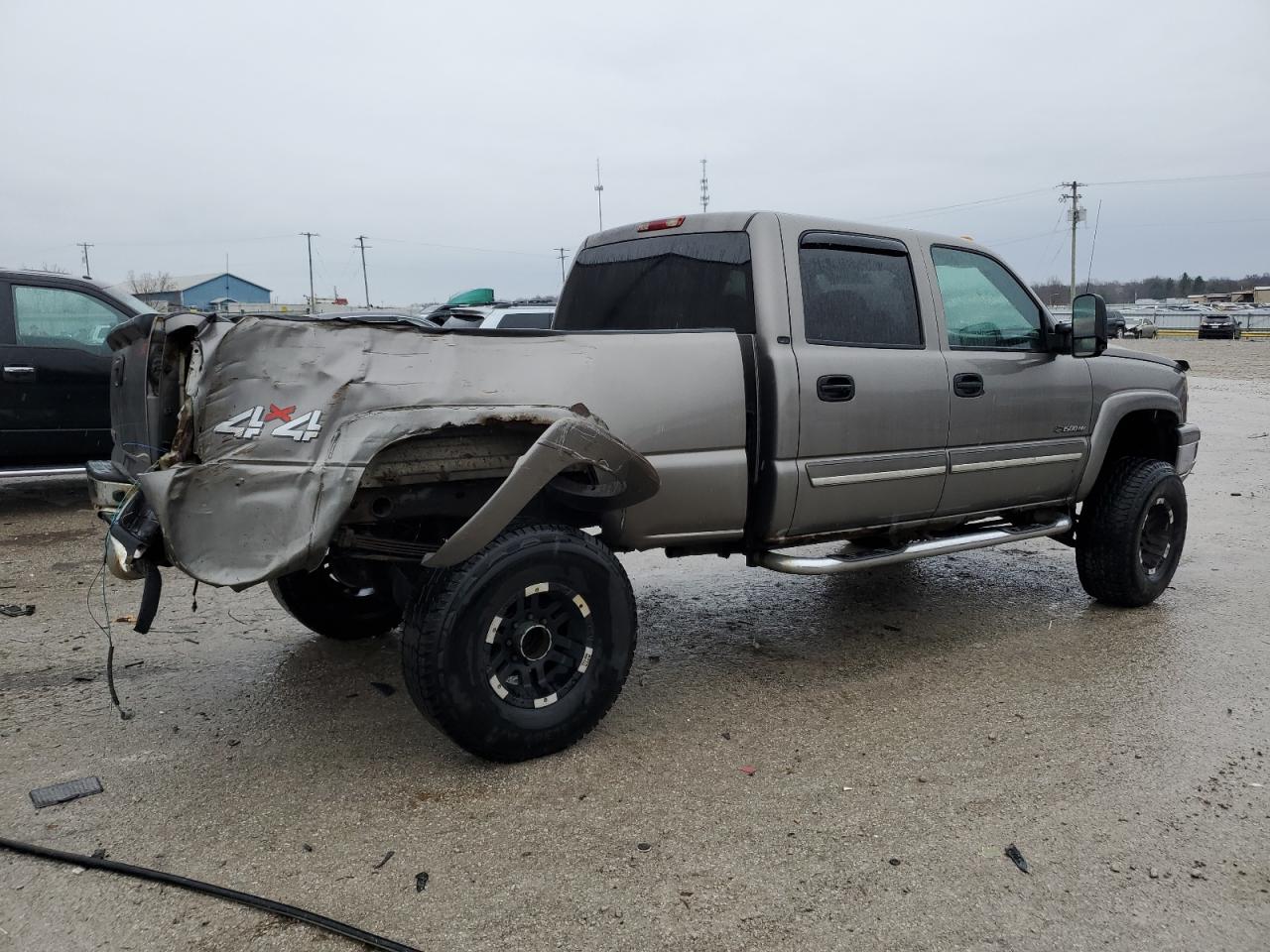 2006 Chevrolet Silverado - Image 3