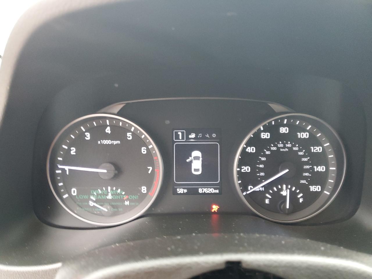 2018 Hyundai Elantra - Image 9