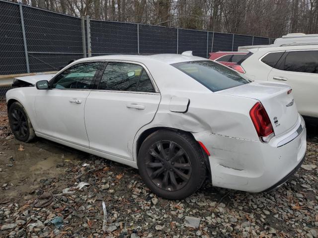 Седаны CHRYSLER 300 2015 Белы