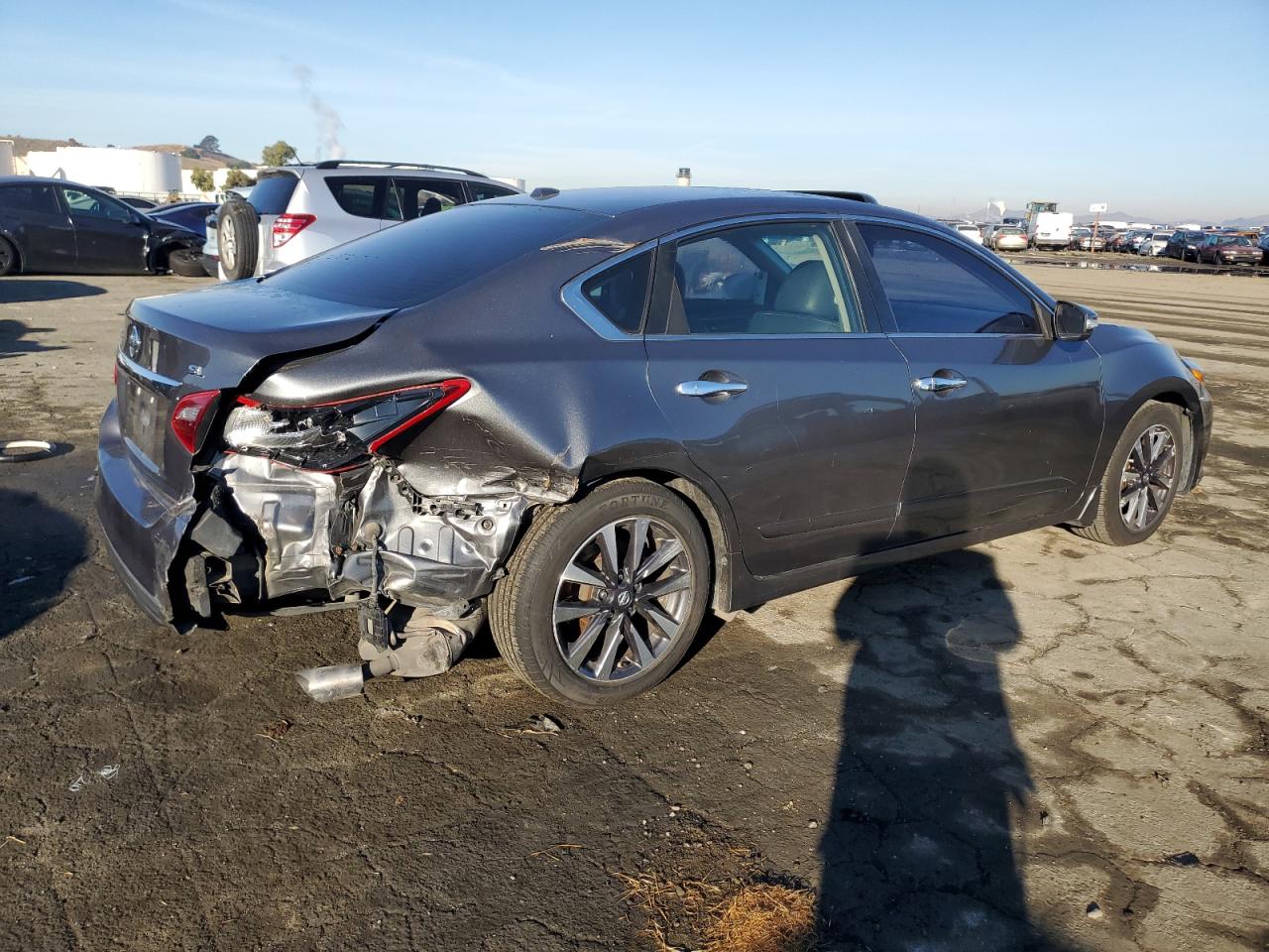 2017 Nissan Altima - Image 3