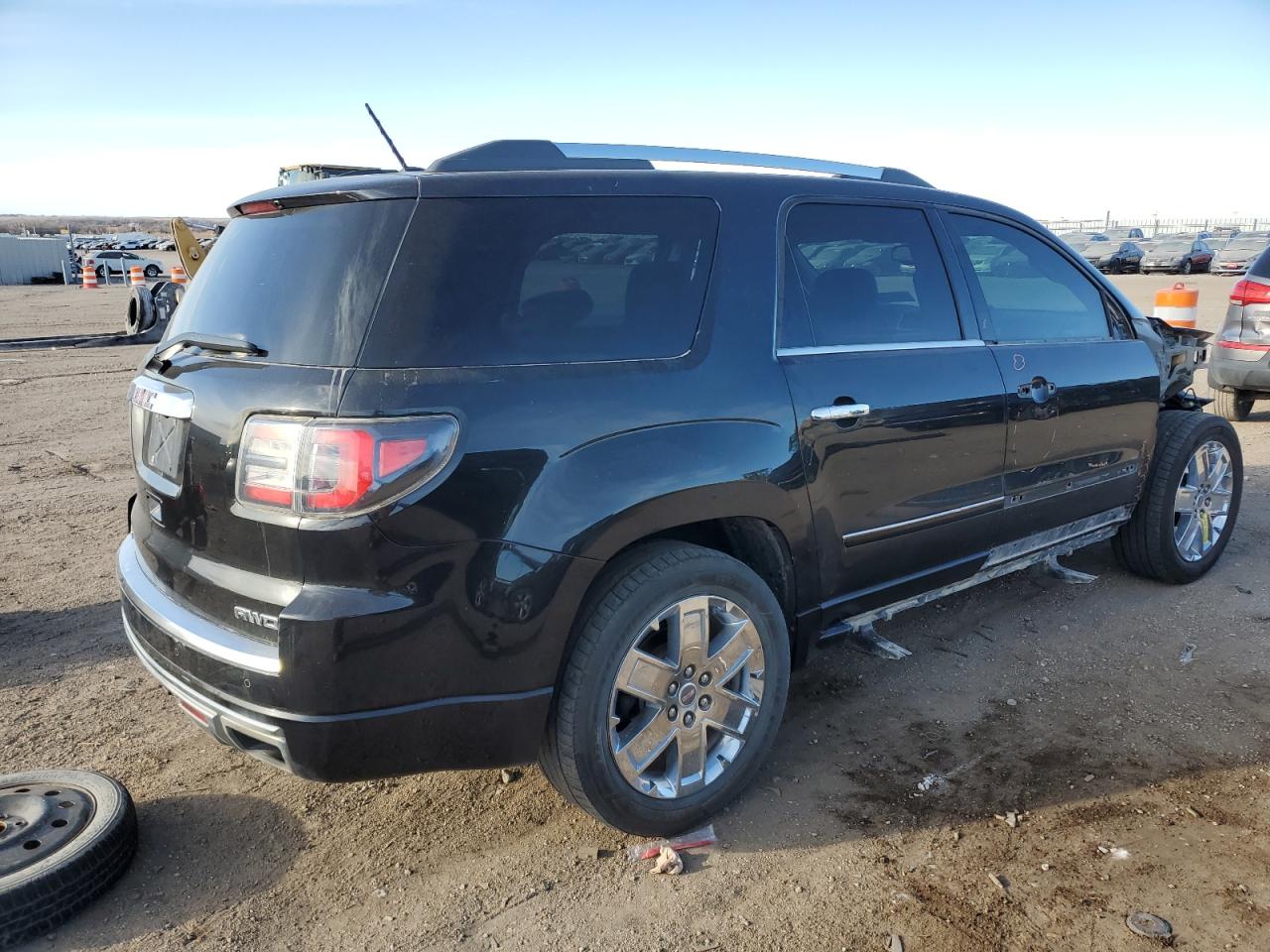 2014 GMC Acadia - Image 3