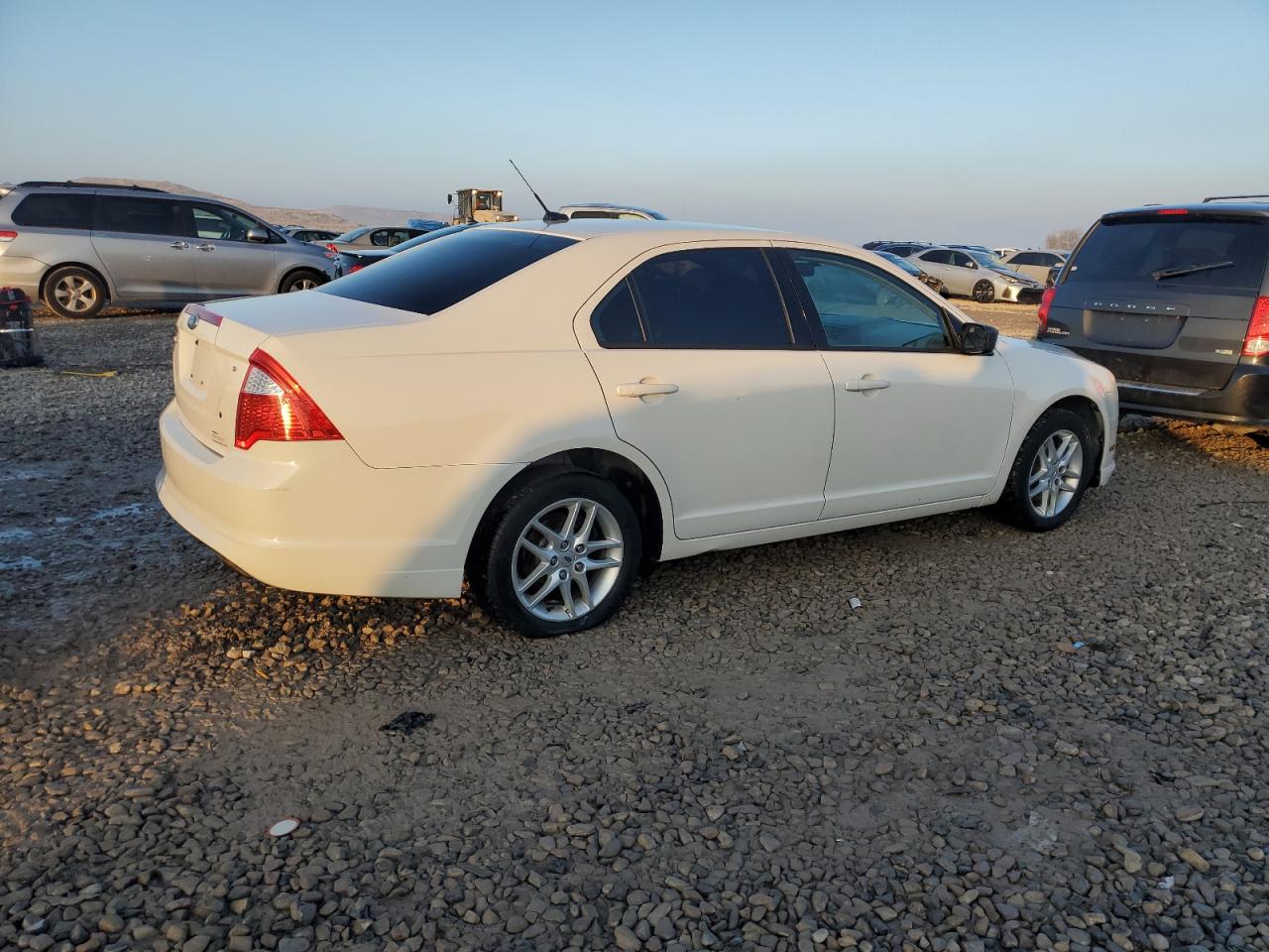 2011 Ford Fusion - Image 3