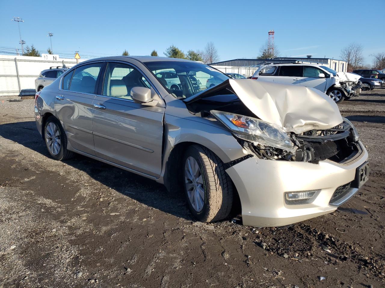 VIN 1HGCR2F83DA257943 2013 HONDA ACCORD no.4