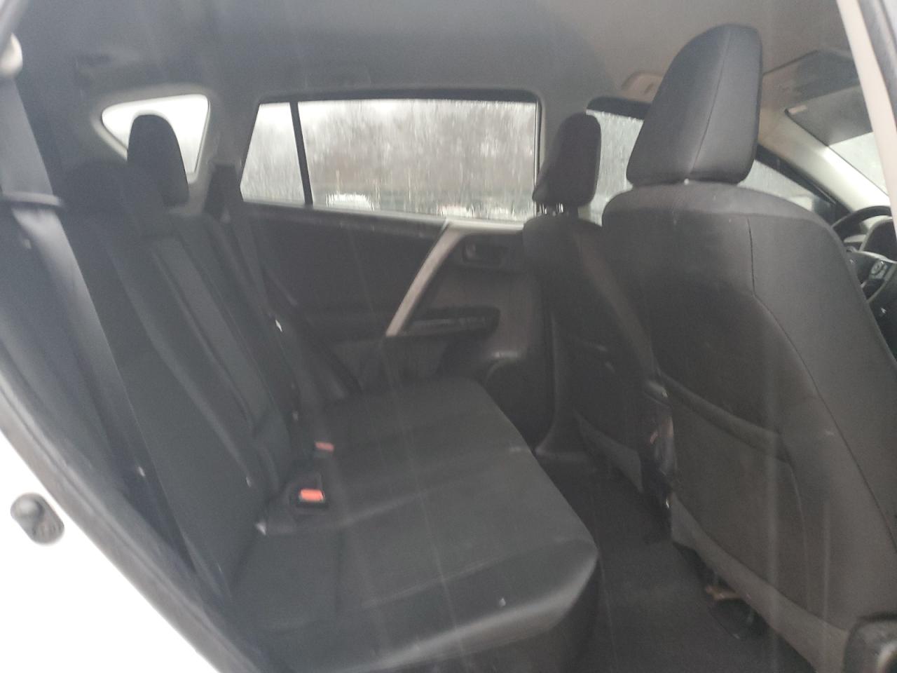 2017 Toyota RAV 4 - Image 11